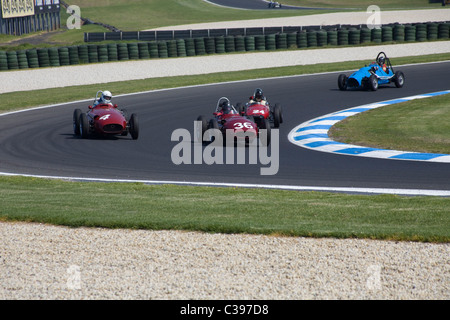 Maserati 250F racing sul circuito di Phillip Island, Victoria, Australia Foto Stock