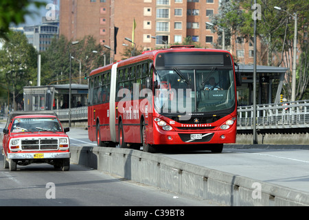 Bogotà bus metro. Bogotà, Bogotà Distretto Capitale, Colombia Foto Stock