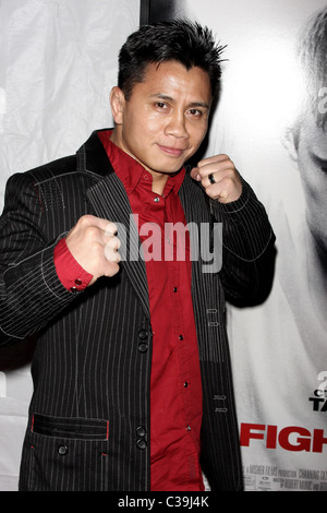 Cung Le alla premiere di 'lotta' al Regal Union Square Stadium 14 - Arrivi New York City, Stati Uniti d'America - 20.04.09 PNP/ Foto Stock