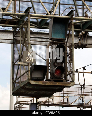 Una scatola di segnale alla stazione di King Cross a Londra. 12/05/09 Foto Stock