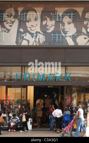 Esterno del flagship Primark store su Oxford Street, am British Foods marca. Foto Stock