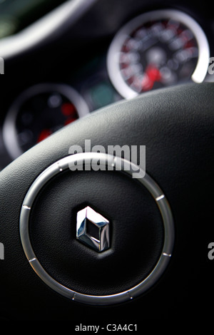 La figura mostra il volante di una Renault Sport offerte nel centro di Londra. Foto Stock