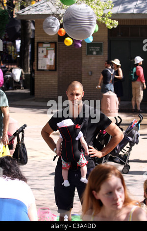 Nigel Barker il giudice e fotografo in realtà show televisivo "Top Model seguente dell'America', Nigel Barker, è divertente Foto Stock