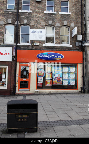 Going Places Travel Agent, Bangor, Galles Foto Stock