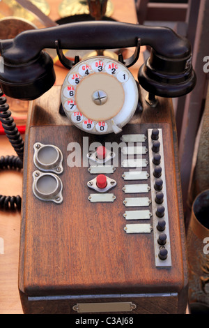 Antiquariato in legno vintage francese di telefonia PBX Telephone antica Foto Stock
