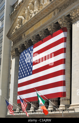 La storica Wall Street a New York York City e il New York Stock Exchange. Il 12 luglio 2010. Foto Stock