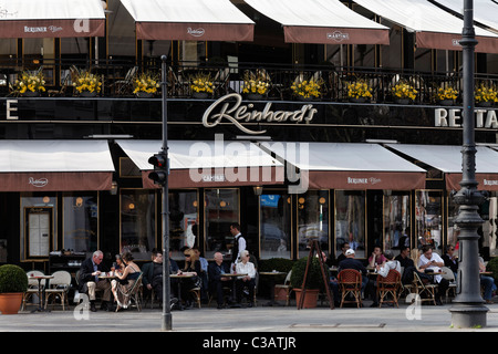 Berlino, la Reinhards im Kempinski, cafè sul marciapiede. D - 10719 Berlino, Kurfuerstendamm Nr. 27 EU/DE/DEU/ Germania/ Capitol Berlino. Foto Stock