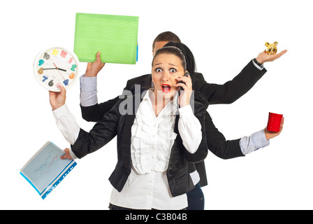 Scioccato busy business donna parla al telefono cellulare isolato su sfondo bianco Foto Stock