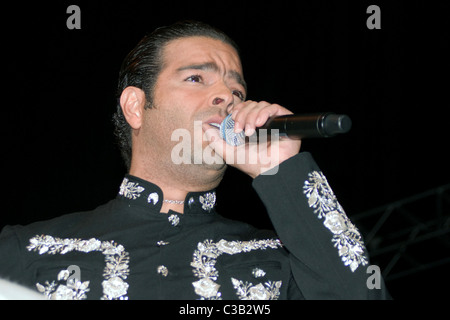 Pablo Montero performing live a Jose Miguel Agrelot Coliseum San Juan, Puerto Rico - 14.06.09, Pablo Montero performing live Foto Stock