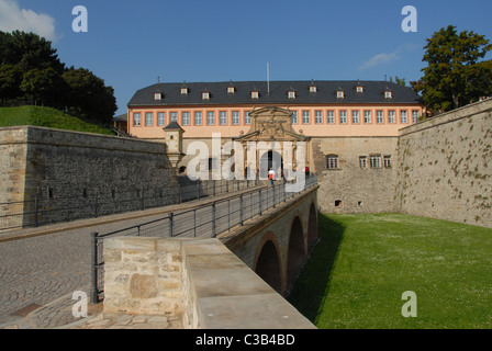 L'enorme complesso di difesa la cittadella di Petersberg a Erfurt, capitale della Turingia nella Germania orientale Foto Stock