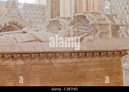 Re João I E D. Filipa de Lencastre tomba nella Capela do Fundador (fondatore della cappella). Monastero di Batalha. Gotico. Portogallo Foto Stock