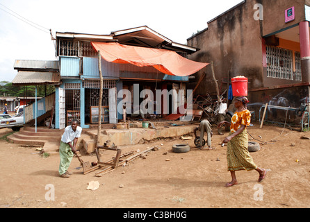 Alla Marangu village, il Parco Nazionale del Kilimanjaro, Tanzania, Africa orientale, Africa Foto Stock