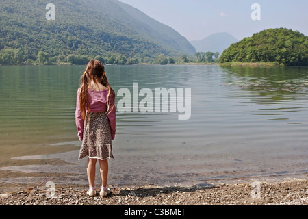 ragazza al tarn Foto Stock