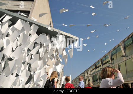 Lion e Unicorn Royal Festival Hall Queens a piedi Foto Stock