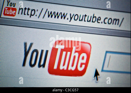 Chiusura del logo di YouTube come si vede sul suo sito web. (Solo uso editoriale: -print, TV, e-book e Redazione sito web). Foto Stock