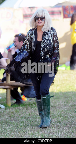 Lily Allen backstage durante il 2009 Glastonbury Festival - Giorno 2 Somerset, Inghilterra - 27.06.09 Foto Stock