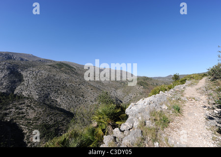 Mozarabo mulattiera (ora utilizzato da escursionisti) costruito dai mori, Benimaurell, Vall de Laguart, provincia di Alicante, Valencia, Spagna Foto Stock