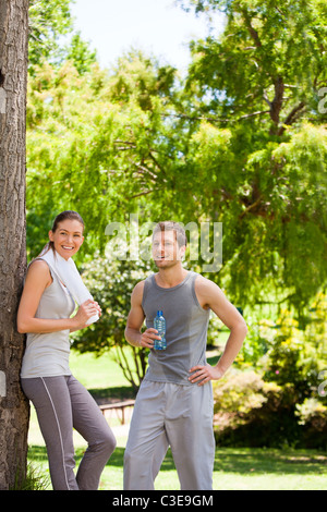 Gli amanti dopo la palestra Foto Stock