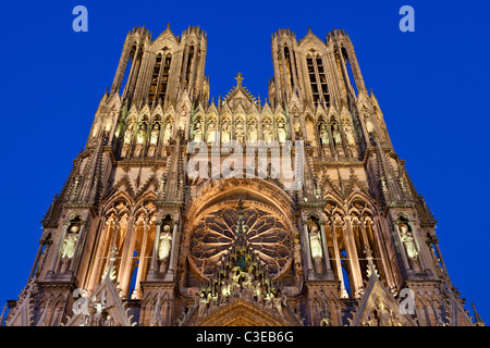 L'Europa, Francia, Marne (51), la cattedrale di Notre Dame de Reims, classificato come patrimonio mondiale dall' UNESCO Foto Stock