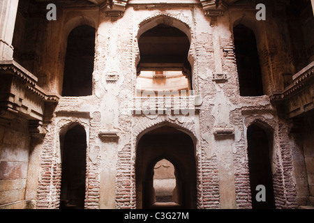 Dettagli architettonici di un edificio, Adalaj Vav, Ahmedabad, Gujarat, India Foto Stock