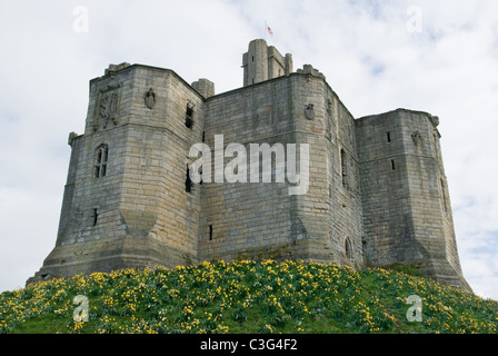 Il castello di Warkworth Northumberland REGNO UNITO Foto Stock