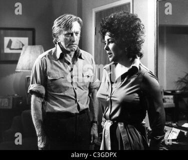 La vittoria ad Entebbe Anno: 1976 Regia: Marvin J. Chomsky Elizabeth Taylor Kirk Douglas Foto Stock
