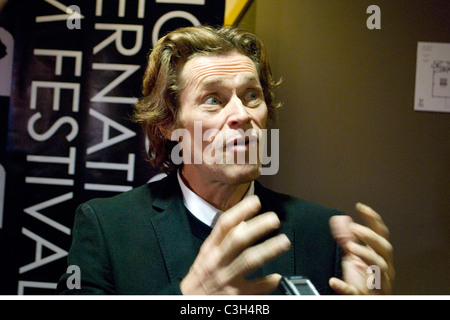 Attore Willem Dafoe assiste lo screening di 'Anticristo' - 45th Chicago International Film Festival di Chicago, Illinois - Foto Stock