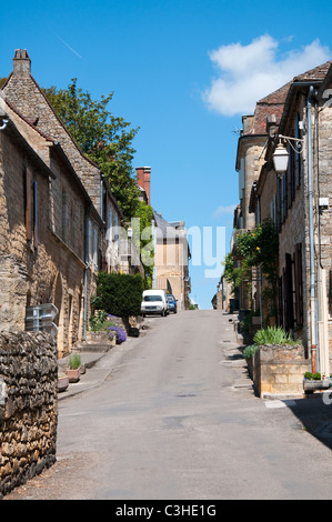 La bastide graziosa città di Domme, Dordogne Francia UE Foto Stock