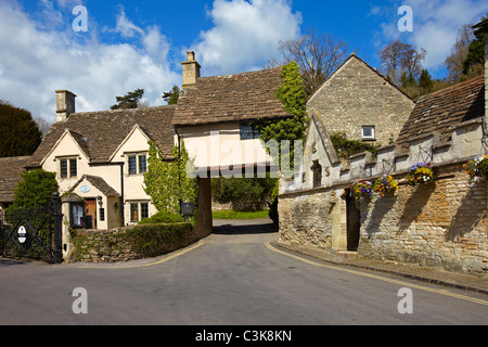 Il villaggio di Castle Combe, Wiltshire, Inghilterra, Regno Unito Foto Stock