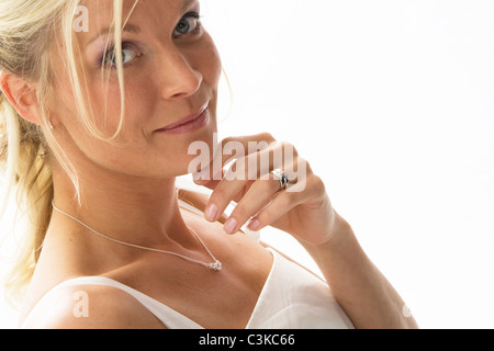 Ritratto in studio di metà donna adulta Foto Stock