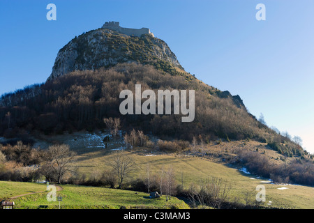 La collina fortezza di Montsegur, un ex roccaforte catari, Midi Pirenei, Francia Foto Stock