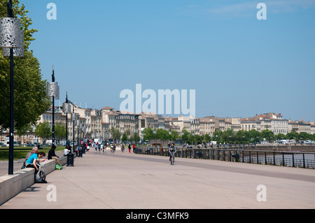 Dal fiume Garonna nella città di Bordeaux, Francia Europa UE Foto Stock