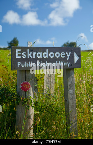 Eskradooey signpost, ladri tabella a piedi, montagne Sperrin, County Tyrone, Irlanda del Nord, Regno Unito. Foto Stock