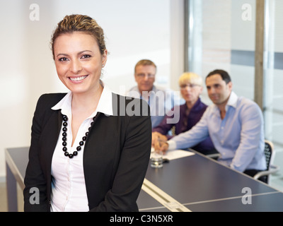 Leader di Busines donna in riunione Foto Stock