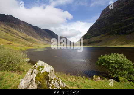 Pass di glencoe loch achtriochtan aonach eagach ridge estate Highlands della Scozia UK GB Foto Stock