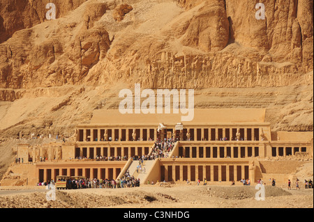 Africa egiziano Egitto Luxor Valle dei Re Regina Hatshepsut tempio tomba Foto Stock