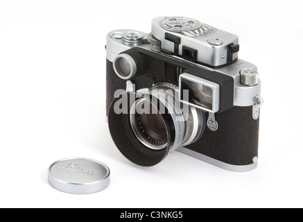 Classico anteriore di Leica M3 il corpo della fotocamera doppia corsa 1957 in argento + 35mm f/2, Summicron + misuratore di luce 117908 Leica Foto Stock