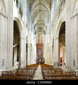 Gli interni della cattedrale di Tours (Cattedrale di Saint Gatien), Tours, Indre et Loire, Francia Foto Stock