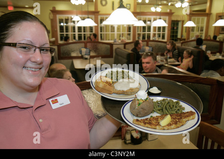 Florida,Tampa,Temple Terrace,Bob Evans,ristoranti ristoranti ristoranti ristoranti ristorazione caffè, cameriera server dipendenti lavoratori dipendenti lavoratori dipendenti lavoro personale, s Foto Stock