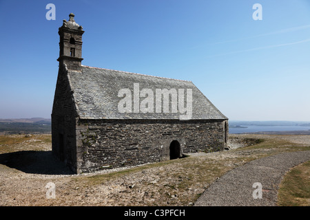 La Cappella di Saint-Michel sulla montagna di Saint Michel Brasparts di Monts d'Arrée Finisterre Bretagna Francia Foto Stock