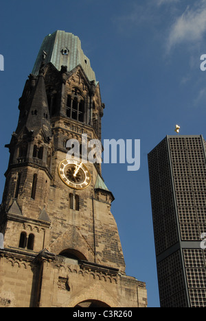 La Kaiser-Wilhelm-Gedächtnis-Kirche in Berlino Ovest, Germania, Foto Stock