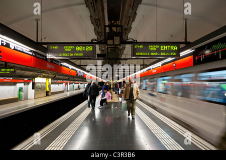 Barcellona, stazione della metropolitana Foto Stock