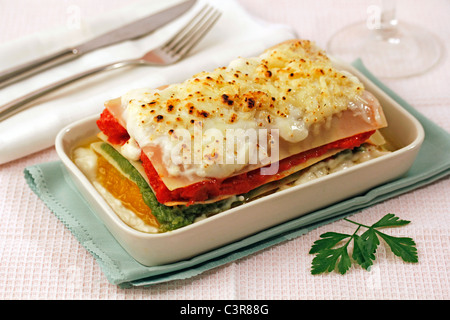 Tre verdure lasagne. Ricetta disponibile. Foto Stock