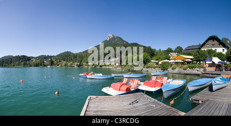 Austria, Salzkammergut, Fuschl, Schober, vista di scarponi in lago Fuschlsee Foto Stock