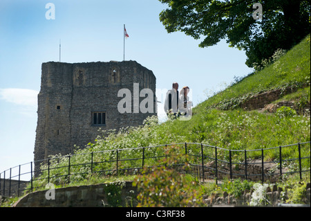 Primavera a Oxford e il castello di Monticello è visitato da turisti Foto Stock