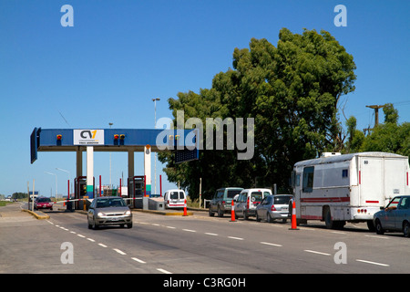 I pedaggi raccolti lungo la Strada Nazionale 3 nella provincia di Buenos Aires, Argentina. Foto Stock