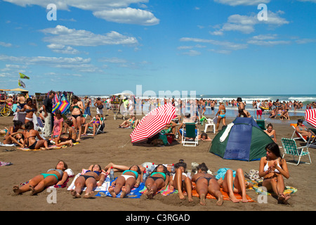 Spiaggia di scena a Miramar, Argentina. Foto Stock