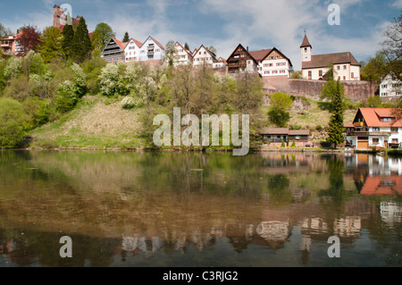 Vista Cityscape Berneck, distretto di Calw, Foresta Nera, Baden-Wuerttemberg, Germania Foto Stock