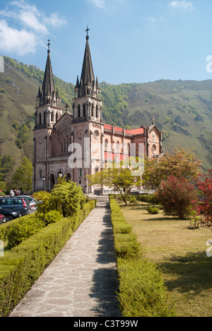 La chiesa a Covadonga, Asturias, Spagna Foto Stock