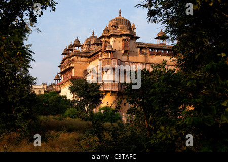 Jahangir Mahal, palazzo storico a Orchha, Madhya Pradesh, India, Asia Foto Stock